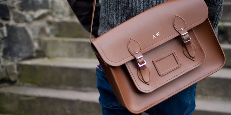 what-is-a-messenger-bag-reasons-why-messenger-bags-are-stylish