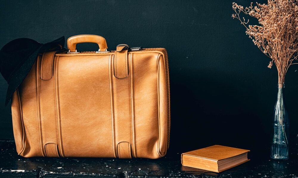 tan leather laptop bag